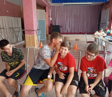Играем в народные игры.